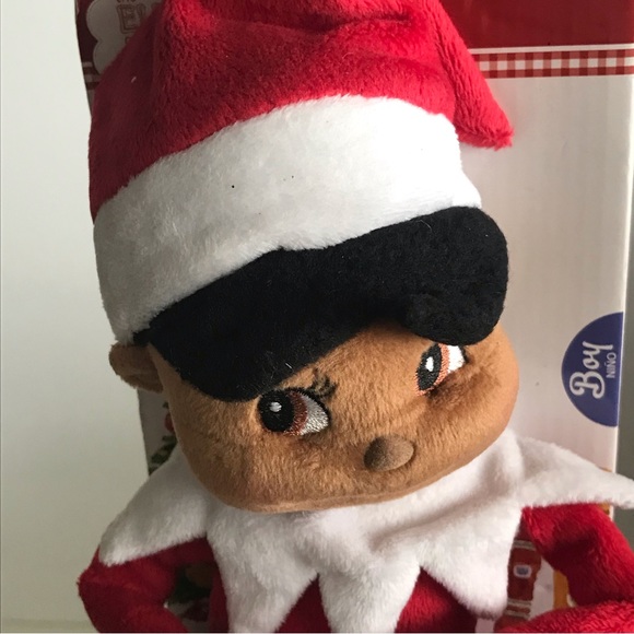 NEW - The Elf On the Shelf Plushee Pals Snuggler, Boy, Dark Skin Tone - Picture 3 of 13